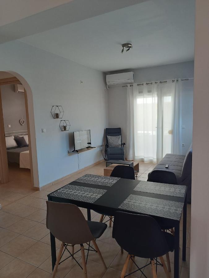Vasilis Appartement Rafína Buitenkant foto