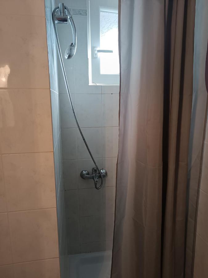 Vasilis Appartement Rafína Buitenkant foto