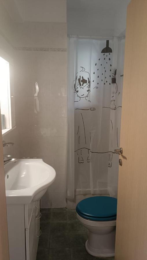 Vasilis Appartement Rafína Buitenkant foto